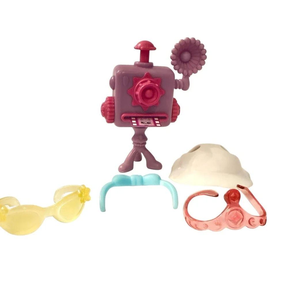 LPS GEN2 Stylin Pets Runway Partial Set #1022 Dog #1024 Flamingo & Accessories